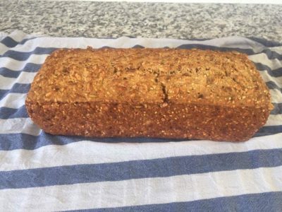 Verdens bedste rugbrød 1 400x300 Verdens bedste glutenfri og mælkefri rugbrød