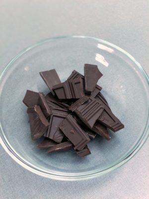 IMG 20171006 153723 Bokeh 01 300x400 Smelt chokoladen